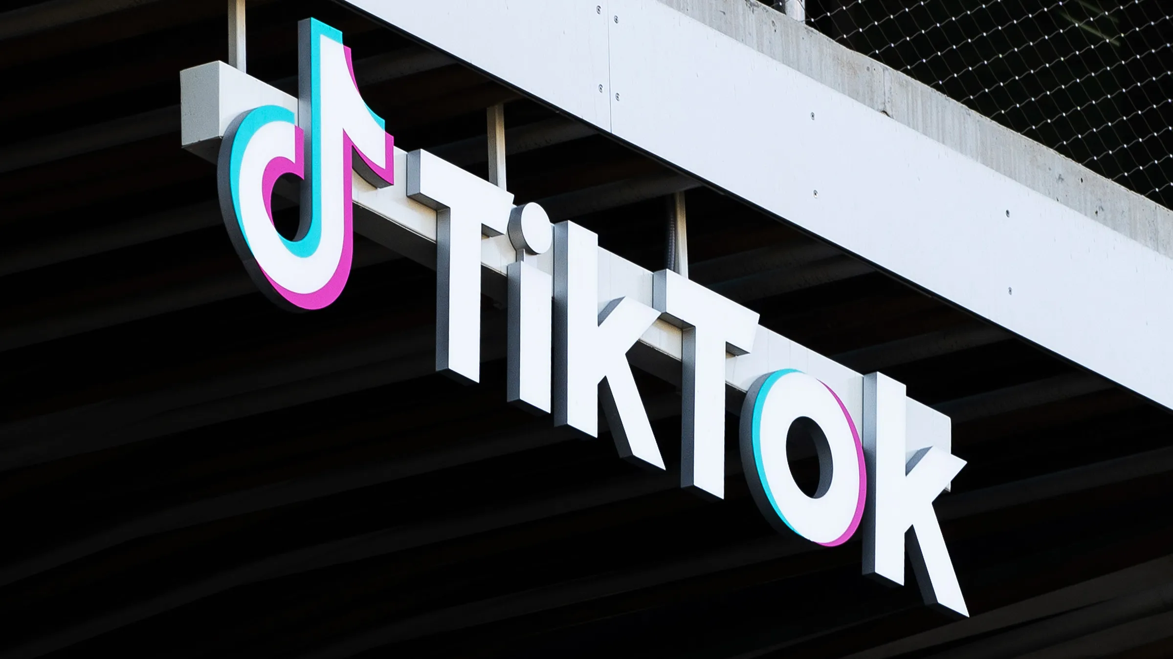 TikTok's Future Hangs in the Balance Amid US Sale Rumors and Potential Ban