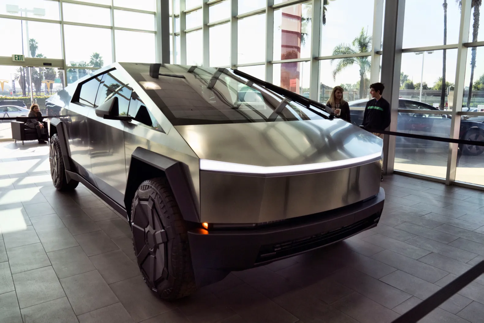 Tesla Pauses Major Cybertruck Deliveries Due to Safety Concerns Raised