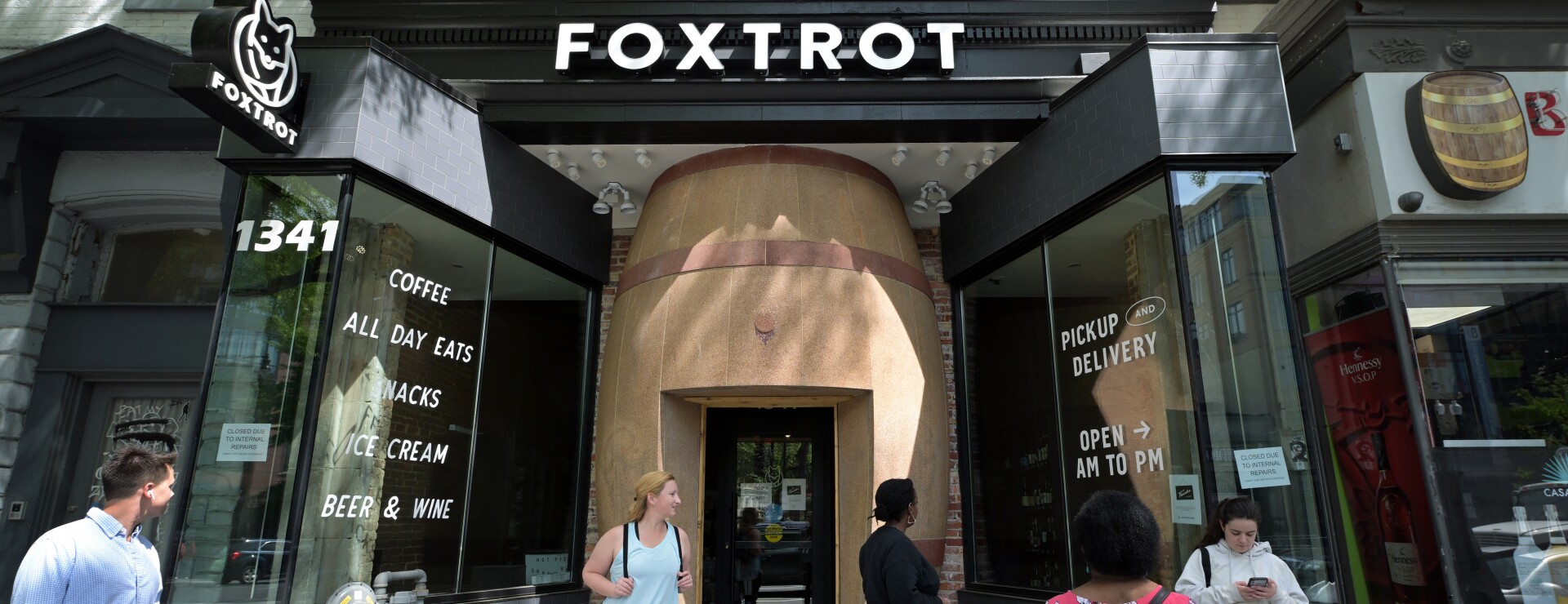 Unexpected Store Closures in Chicago How Local Brands Grapple with Foxtrot's Sudden Shutdown