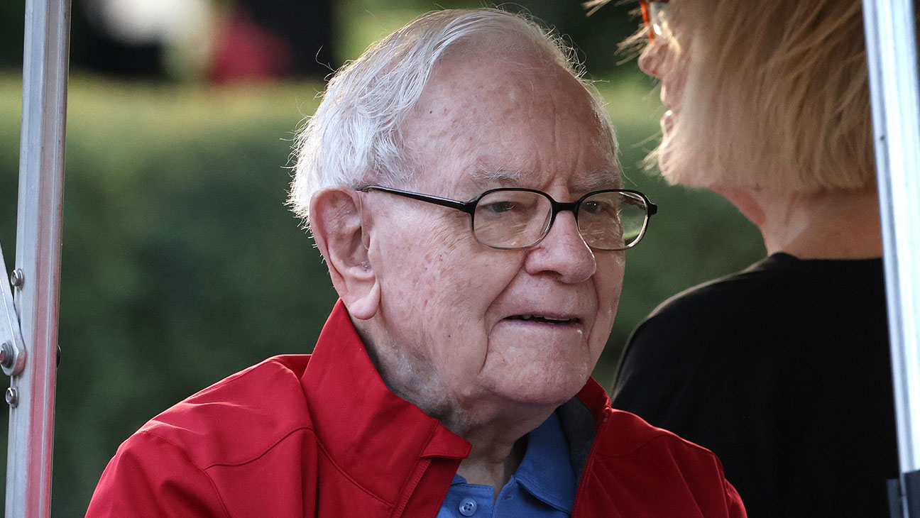 Warren Buffett’s Firm Agrees to $250 Million Payout in Real Estate Lawsuit What It Means for Your Online Privacy