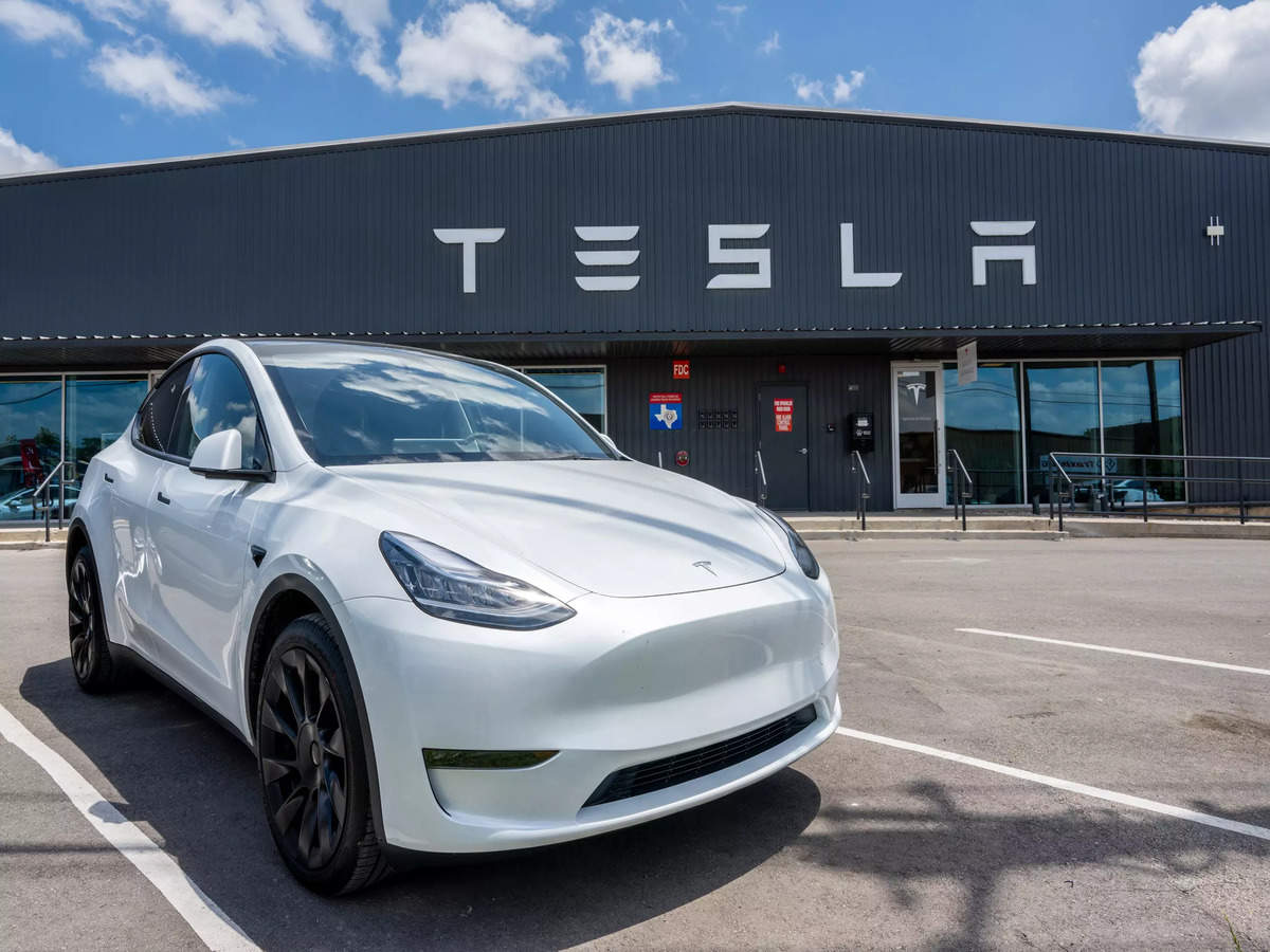 Why Everyone's Choosing Tesla: The Surge of Electric Cars in America