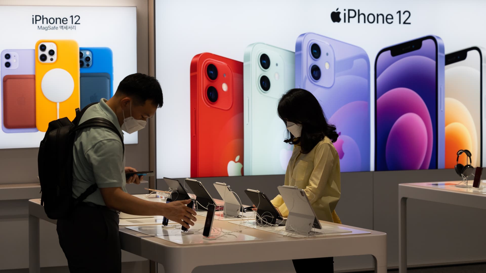 Why South Korea Might Stop Using iPhones in the Military by Next June