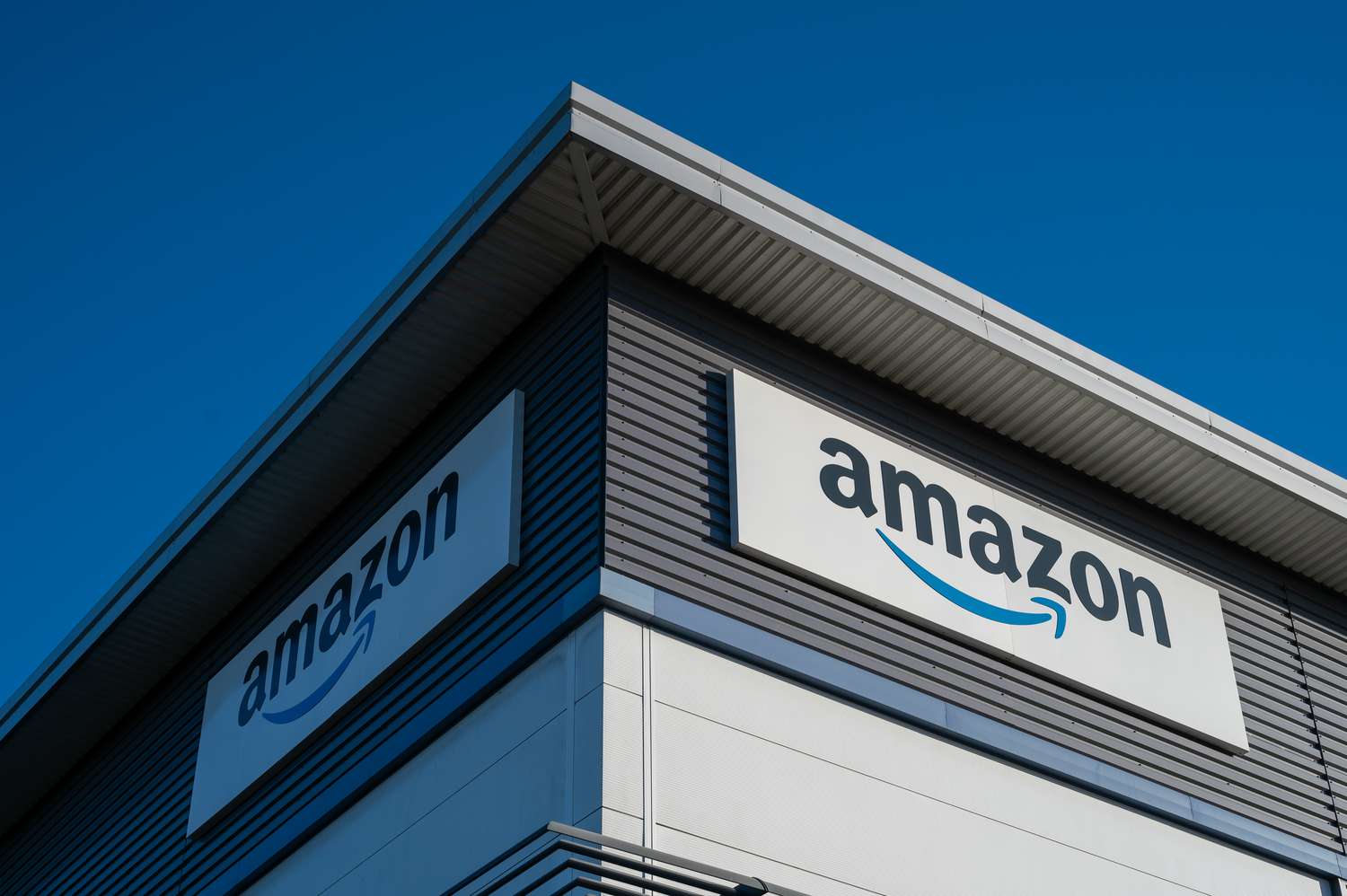 Amazon's AI Drives Record Profits and AWS Growth, Outpaces Expectations in Early 2024