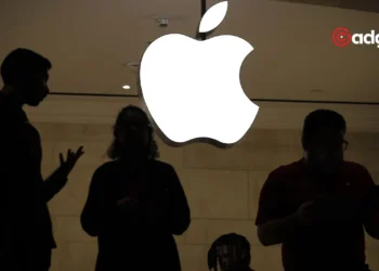 Apple Faces Legal Setback U.S. Board Finds Store Workers Unfairly Questioned in NYC