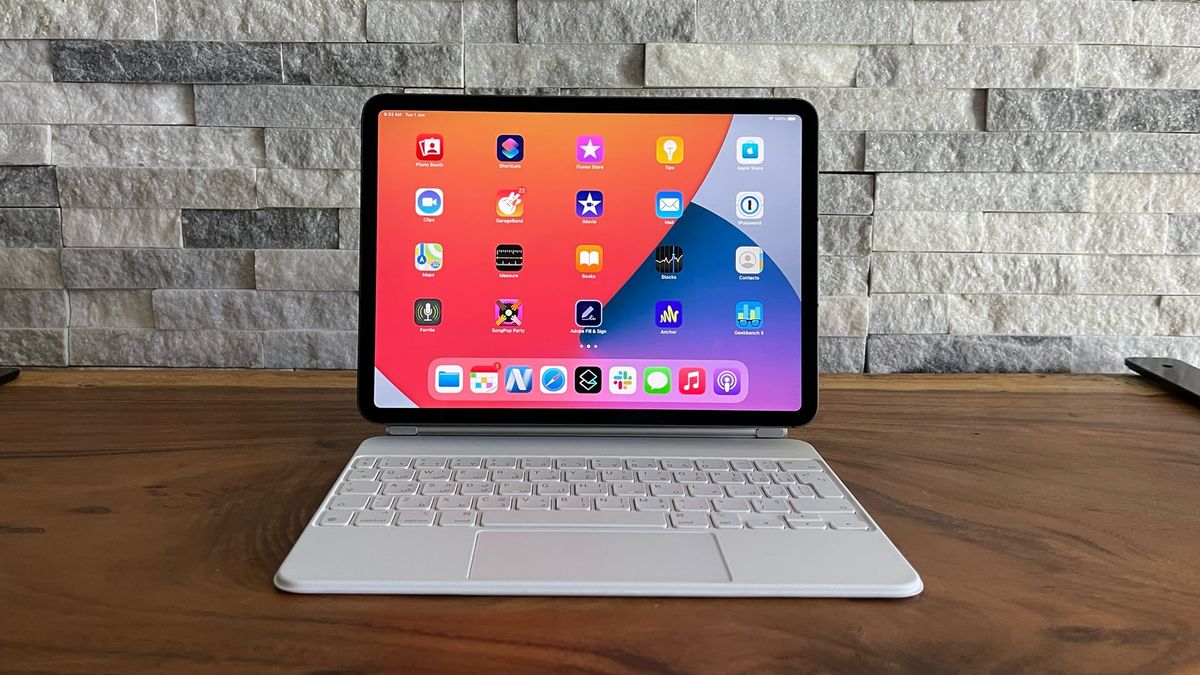 Apple Unveils Ultra-Thin iPad Pros With Innovative Cooling Technology