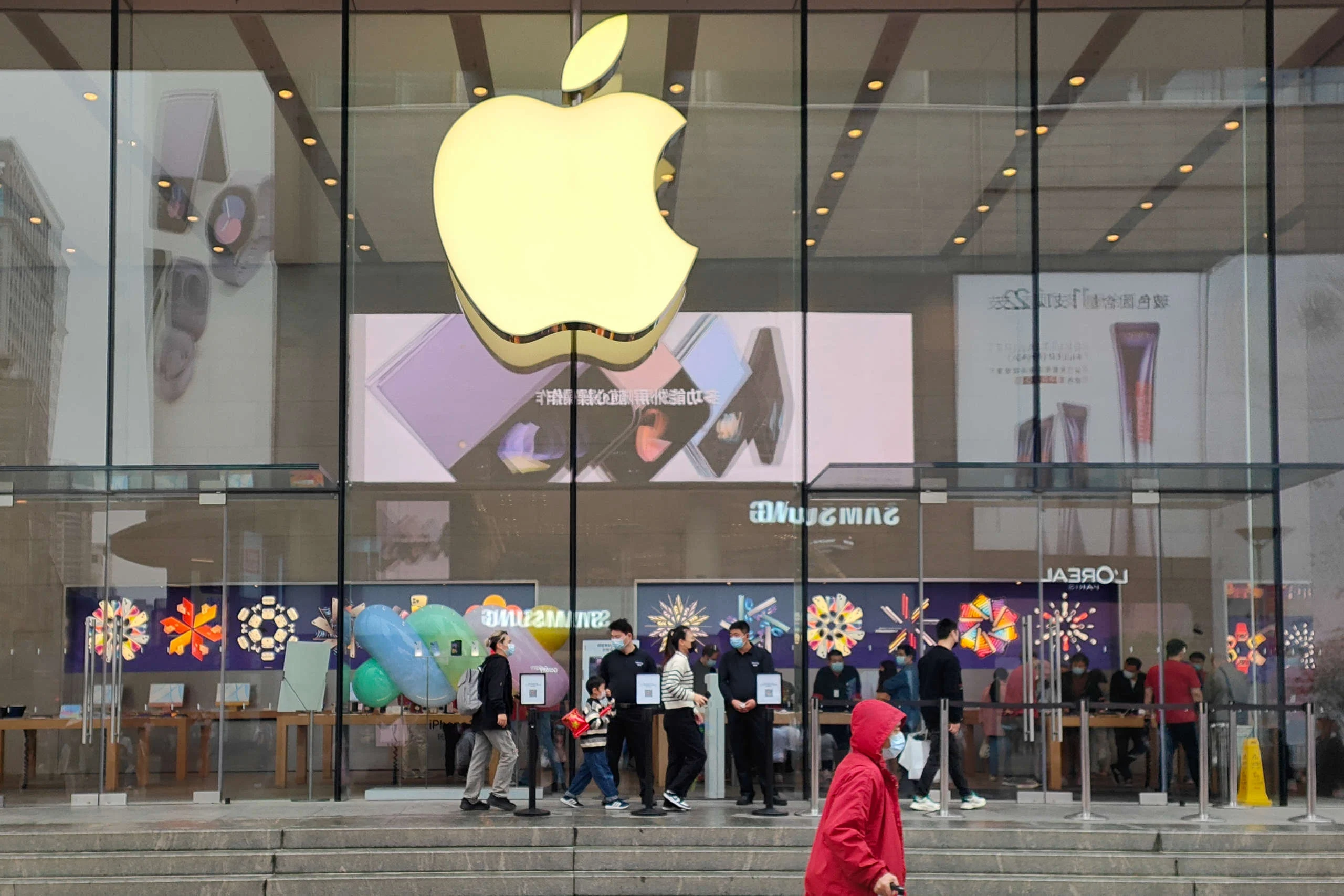 Apple's New York Scandal: How the Tech Giant's Union Drama Could Change Its Future