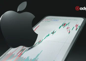 Apple's Stock Soars Nearly 250% in 5 Years, Outpacing S&P 500 Amid Surge of 5G Smartphone Upgrades