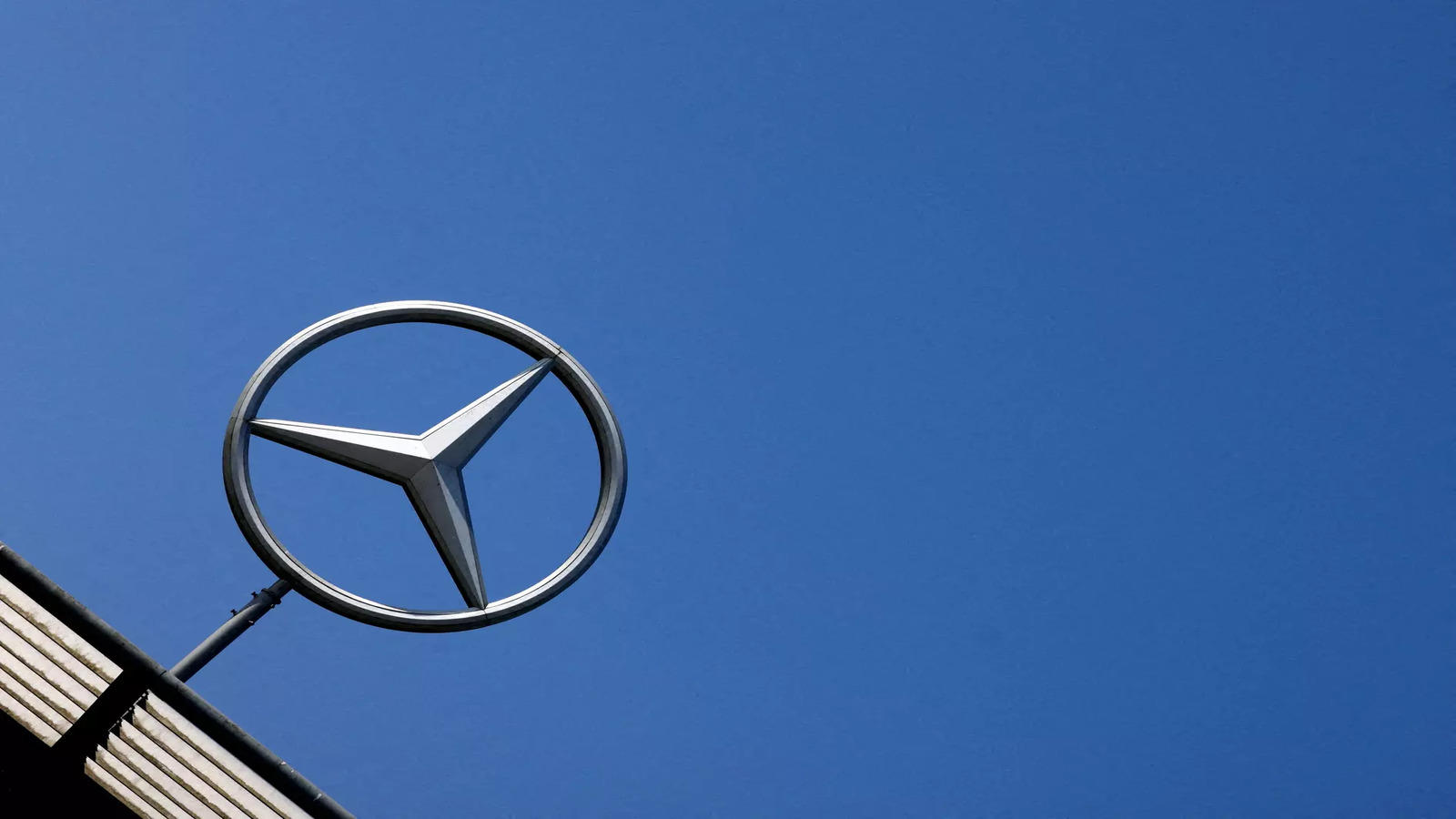Auto Workers Face Off: UAW Demands New Vote at Alabama Mercedes Plants Amid Intimidation Claims