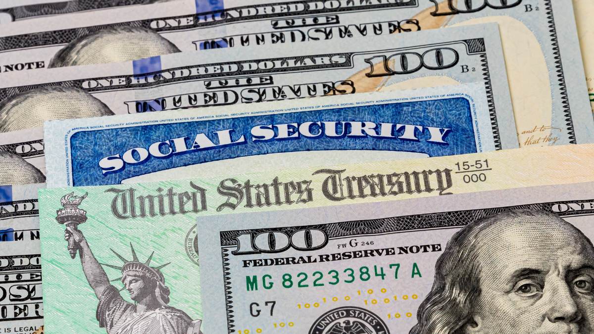 Big Boost Ahead: How Upcoming Social Security Increase Will Help Americans Cope with Soaring Prices