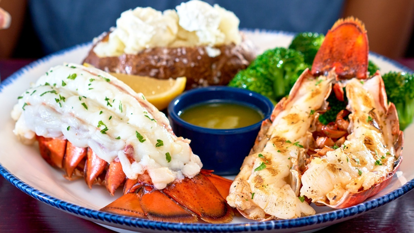 Big Shake-Up: Why Red Lobster is Shutting Down Stores Across the U.S.