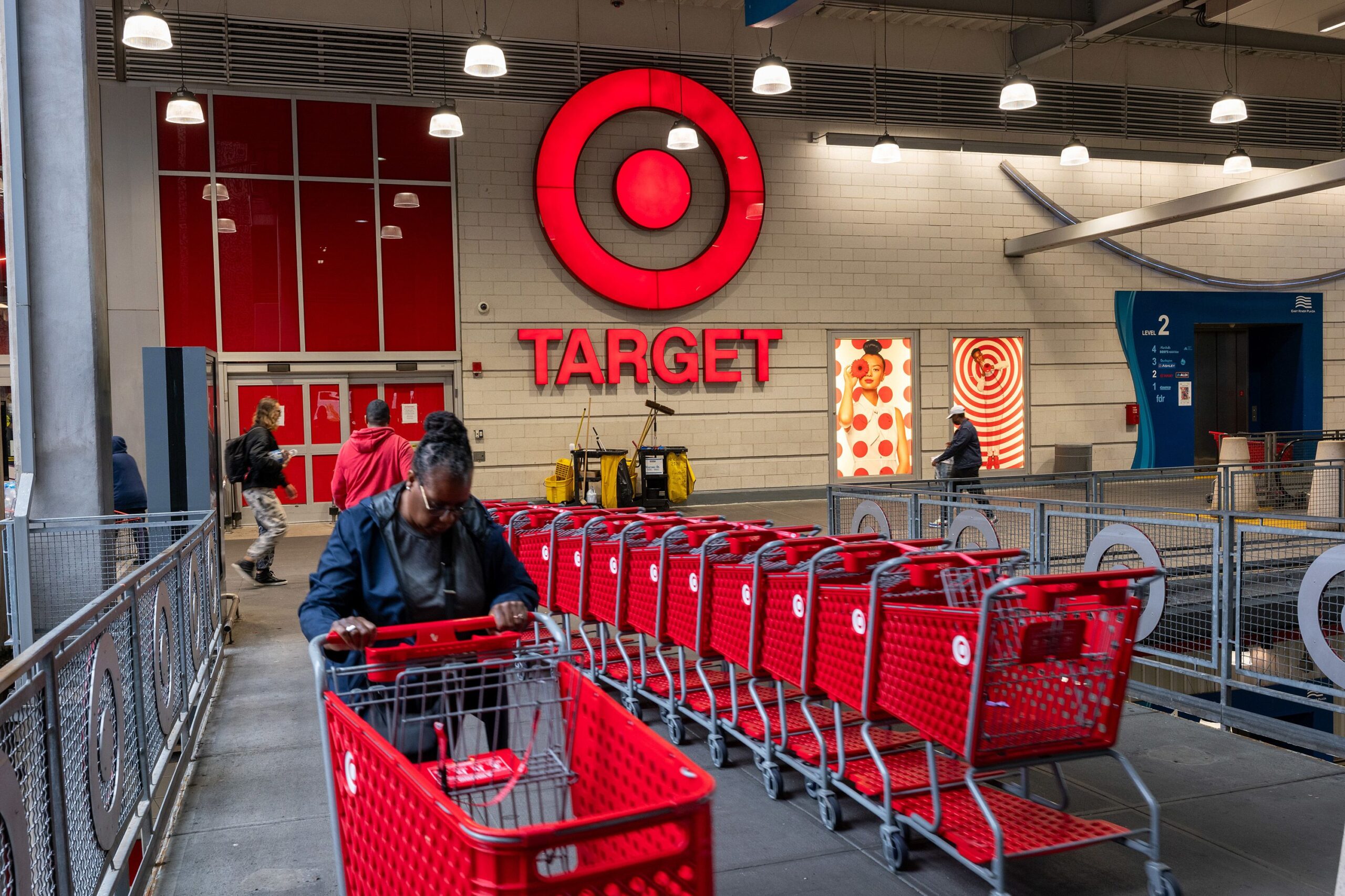 Big Stores Cut Prices: How Walmart and Target's Latest Discounts Could Ease Your Budget