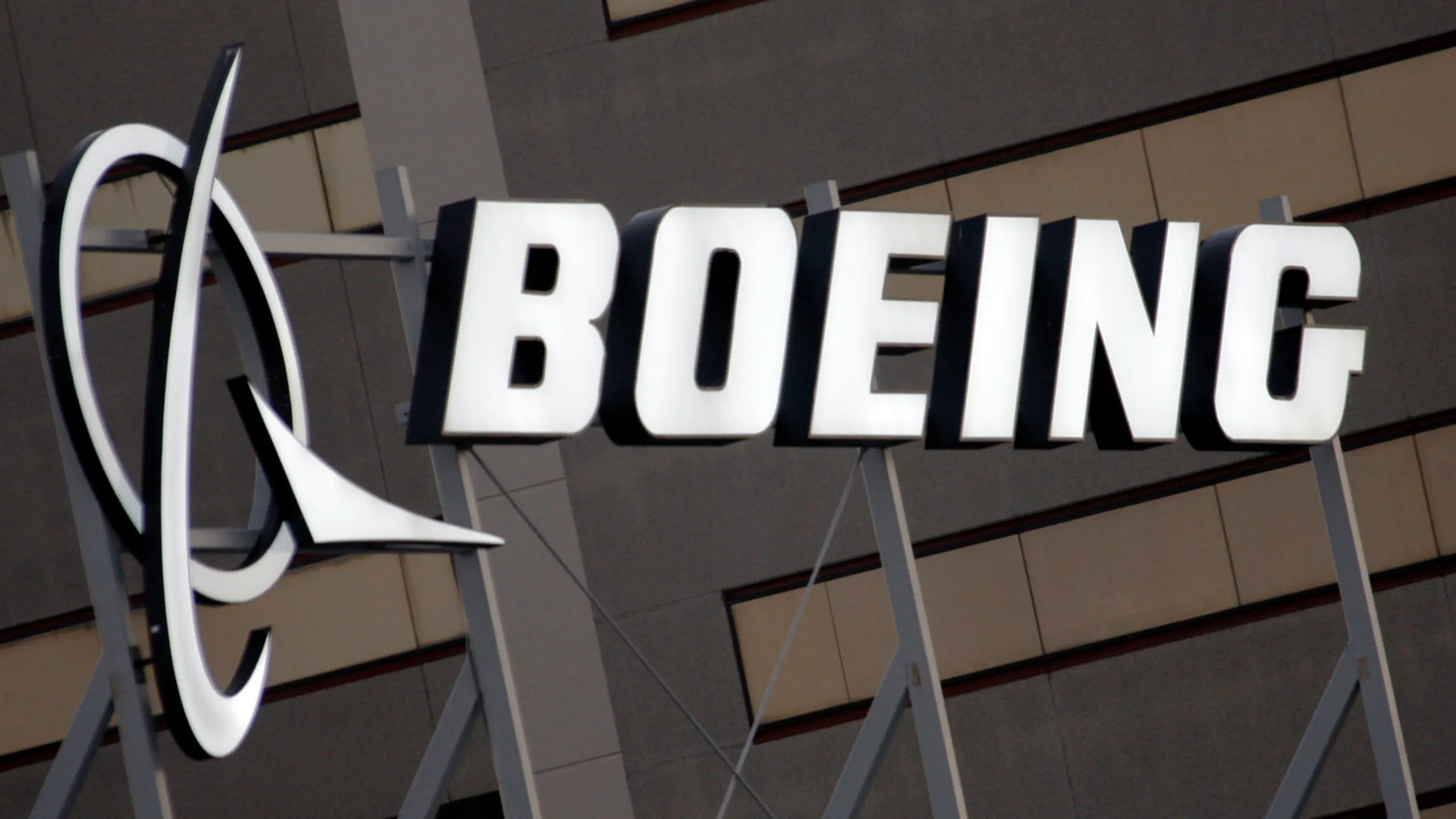 Boeing Is About To Lock Out Its Private Firemen in the Seattle Area Due to a Wage Disagreement