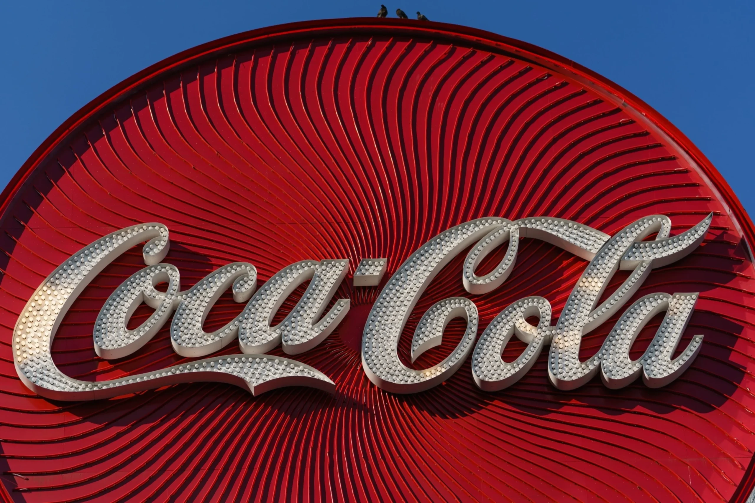 Coca-Cola Shines in Latest Earnings Report: Prices Rise as Demand for Fanta and Fairlife Grows