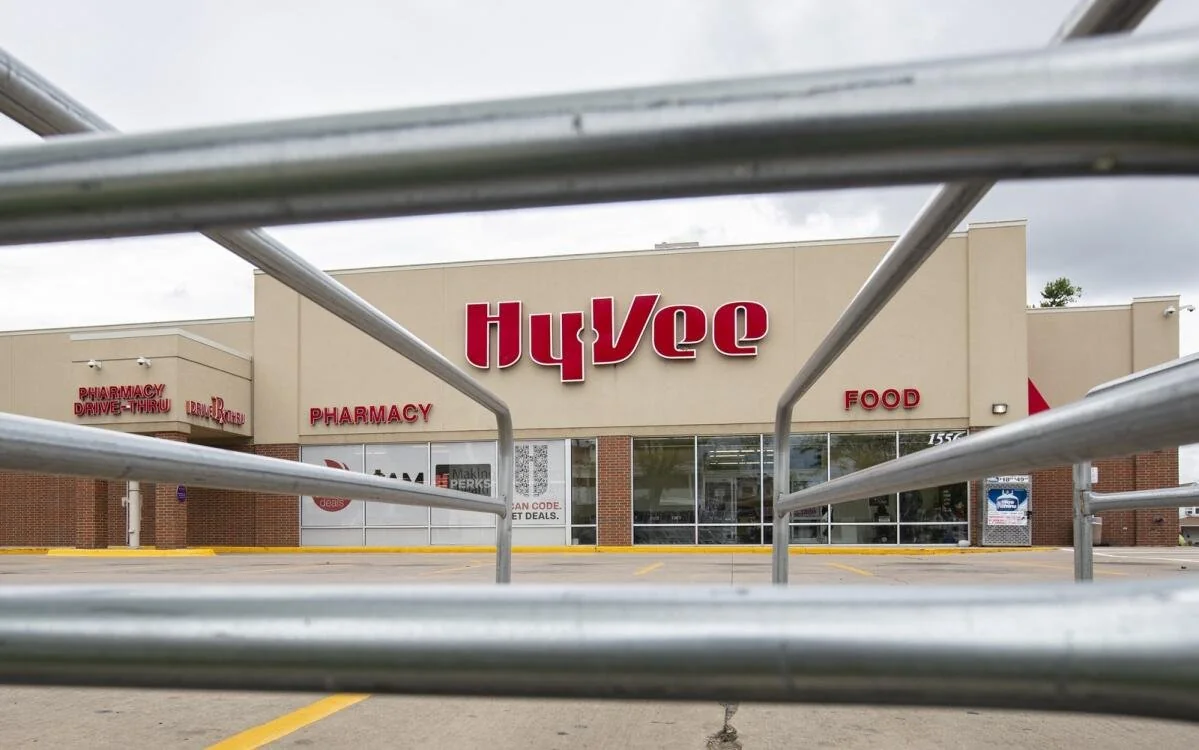 Community Calls for Boycott After Hy-Vee Announces Store Closures in Iowa