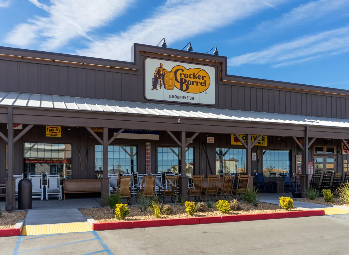 Cracker Barrel Shakes Up Menu and Decor in Big Revamp: Will It Win Back Diners and Boost Stock?