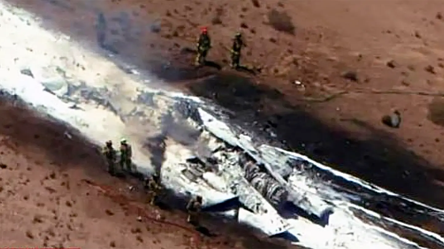 Daring Mid-Air Escape: Pilot Survives After Military Jet Crashes Near Albuquerque Airport