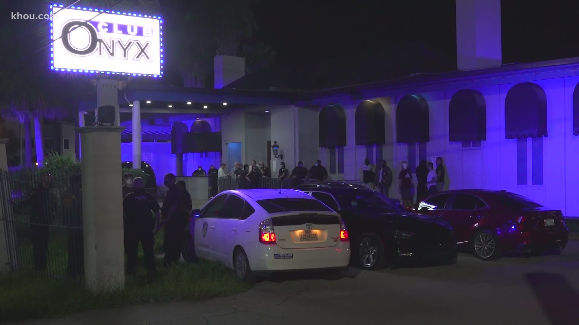 Daring Nighttime Heist Thieves Swipe $250K from Atlanta Strip Club Through Rooftop Break-In---