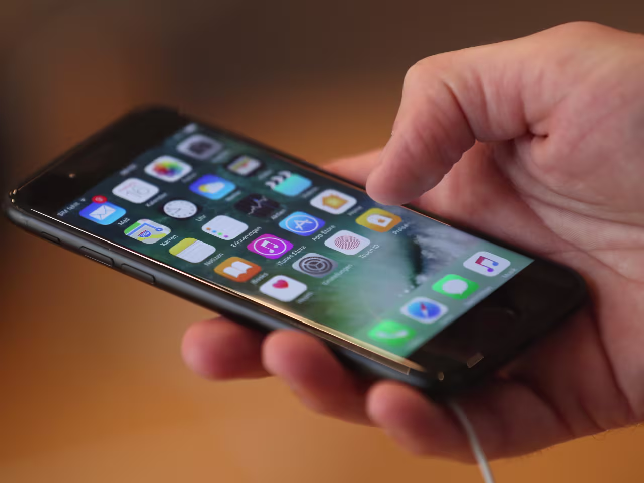 Did You Own an iPhone 7 Apple's New $35 Million Settlement Could Mean Money for You
