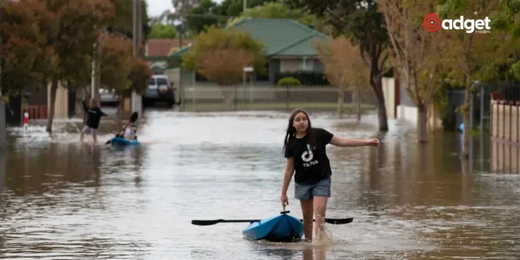 East Texas Battles Severe Flooding Urgent Evacuations as Rivers Swell