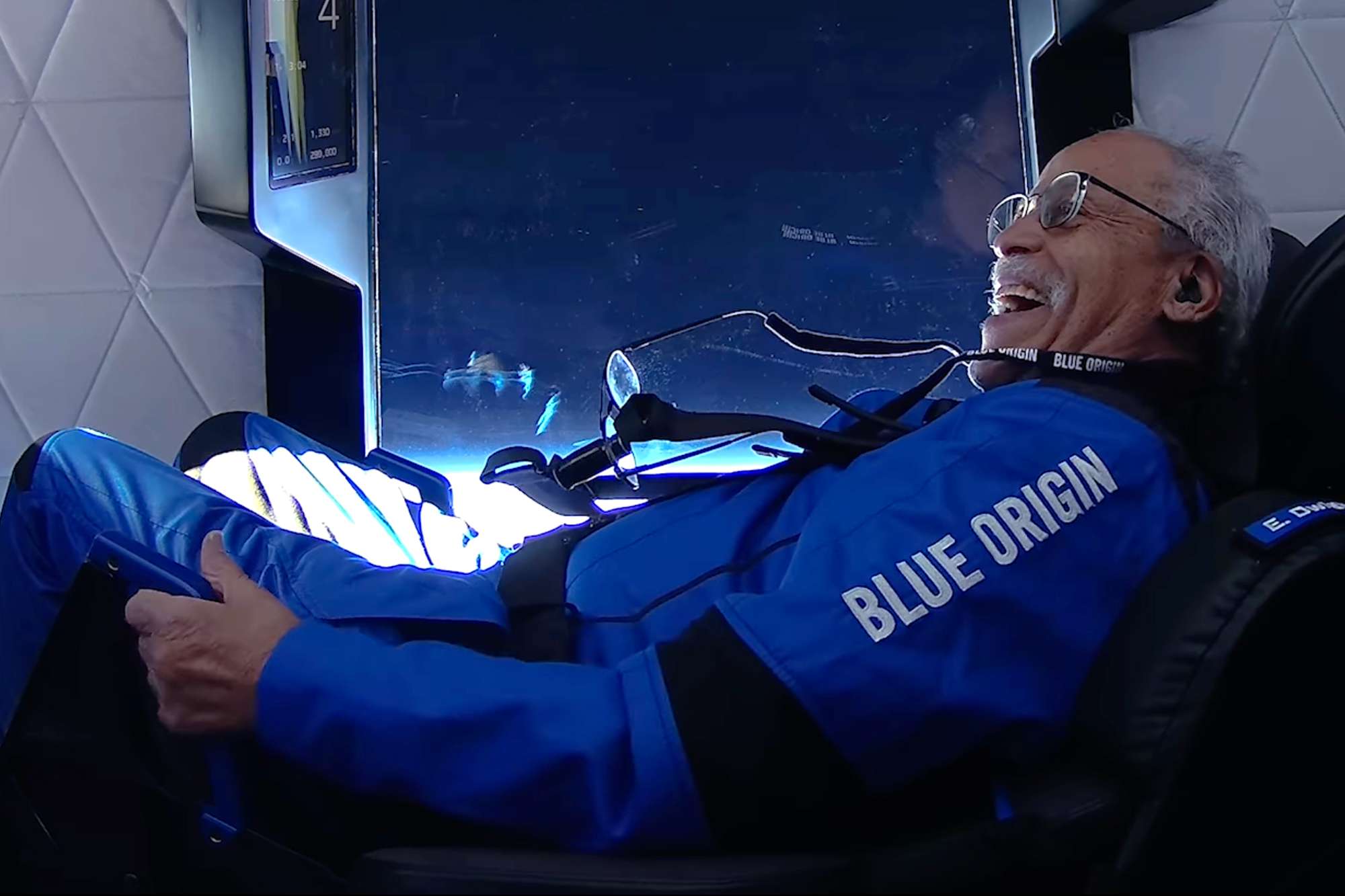 Ed Dwight's Celestial Triumph America's First Black Astronaut Candidate Touches the Stars