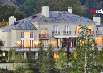 Elon Musk Buys Secret Million-Dollar Home in Austin After Claiming He's Homeless