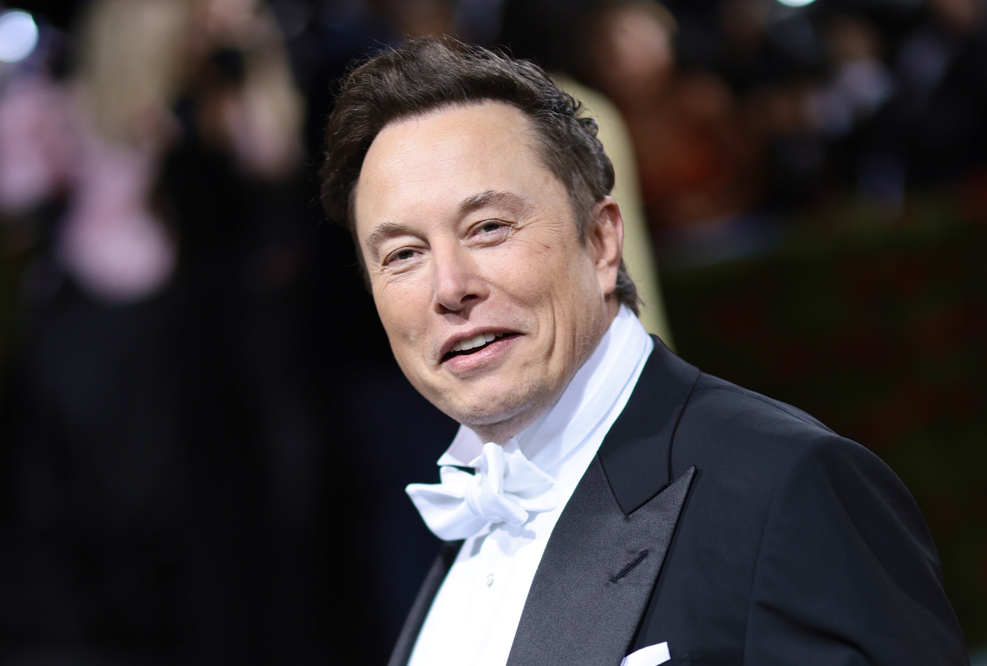 Elon Musk Predicts a Jobless Future: Will Robots Make Us Rich but Unhappy?