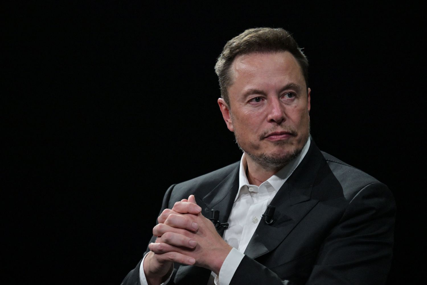 Elon Musk Races Ahead of Mark Zuckerberg as Tesla Stocks Soar and Meta Stumbles