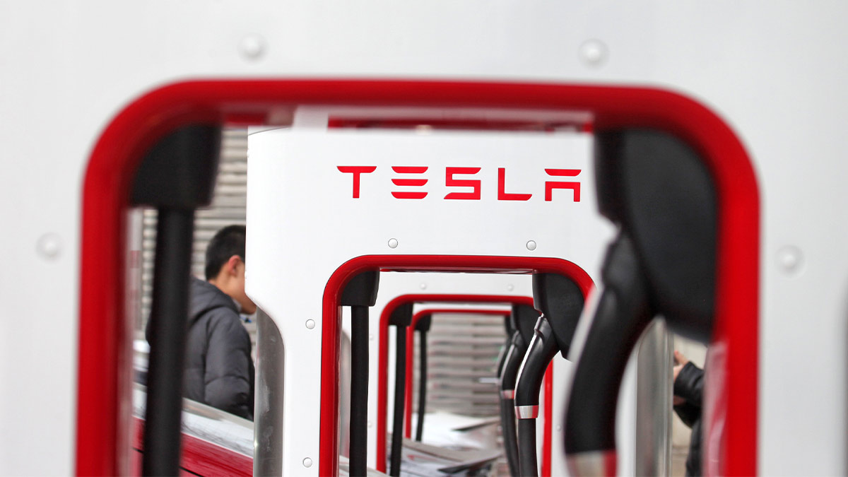 Elon Musk Shakes Up Tesla What's Next for the Supercharger Network as Expansion Slows Down-