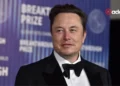 Elon Musk Urges Warren Buffett: 'Invest in Tesla!' - What This Bold Move Could Mean for Investors
