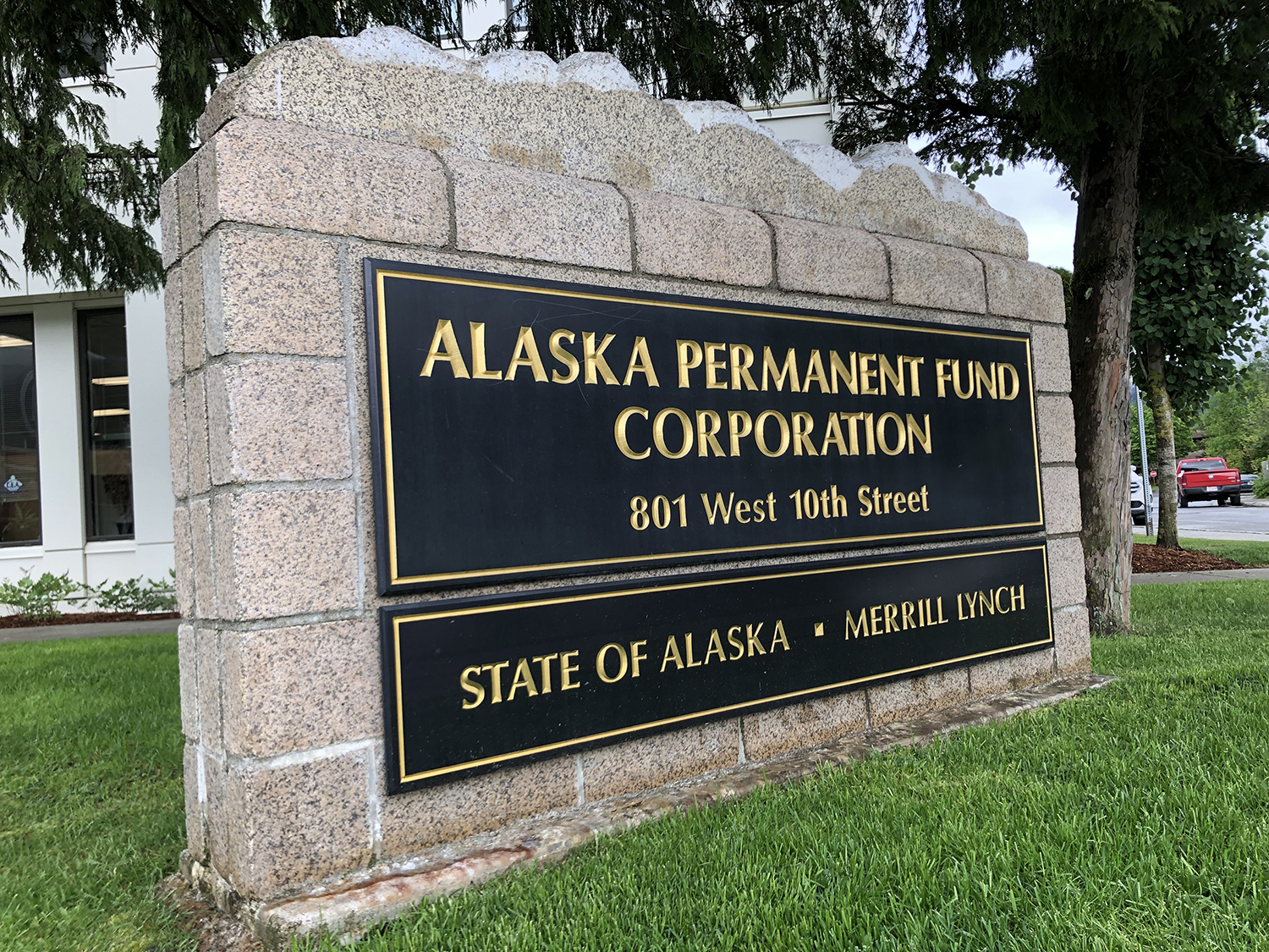 Exciting $1,300 Boost for Alaskans: How the State’s Oil Fund is Changing Lives in 2023