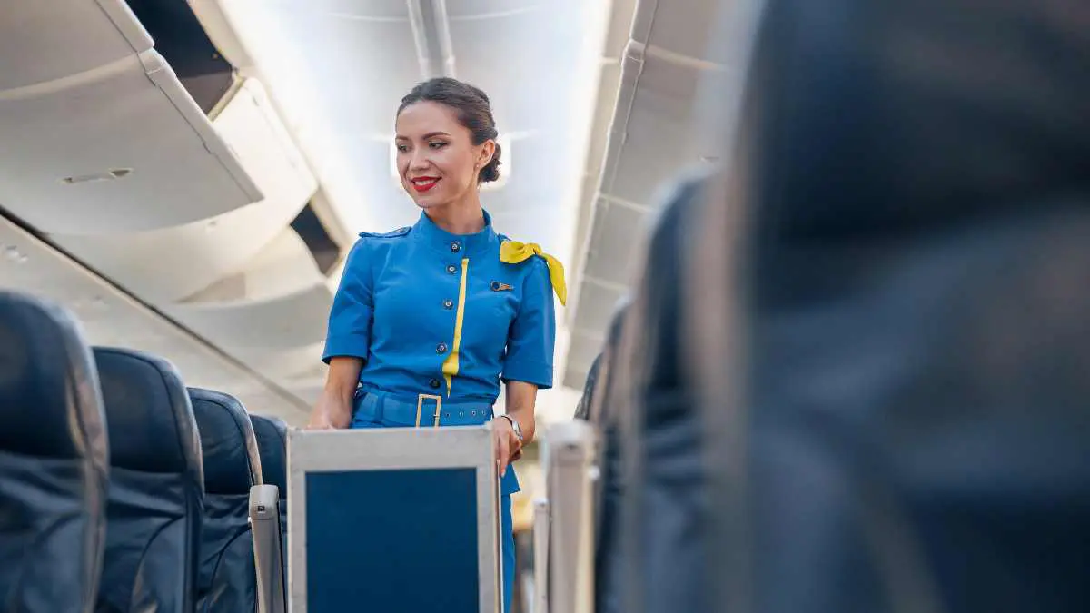 Family Forced Off Flight Over Peanut Allergy Sparks Airline Policy Debate-