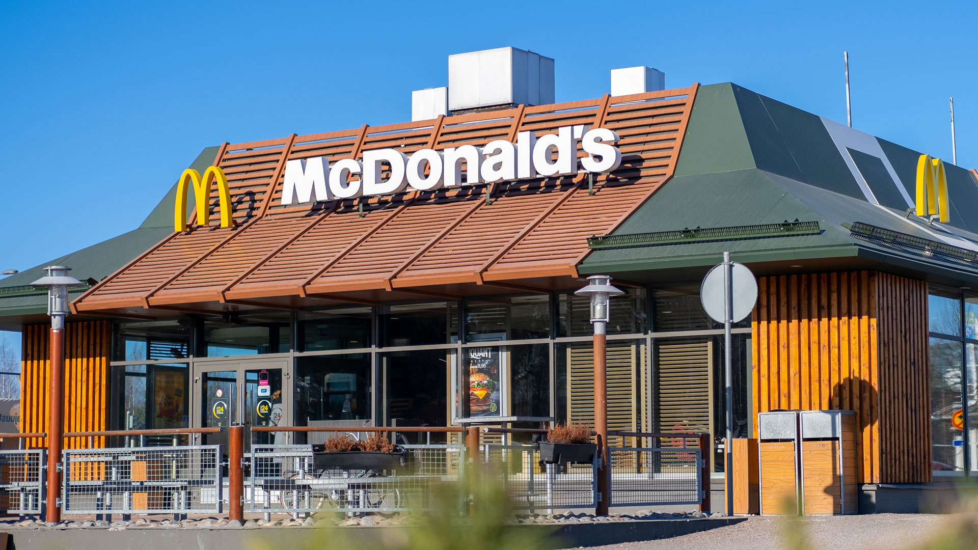 Former McDonald’s Chef Reveals Shocking Truth About $5 Value Meal That Might Not Be Available Everywhere--