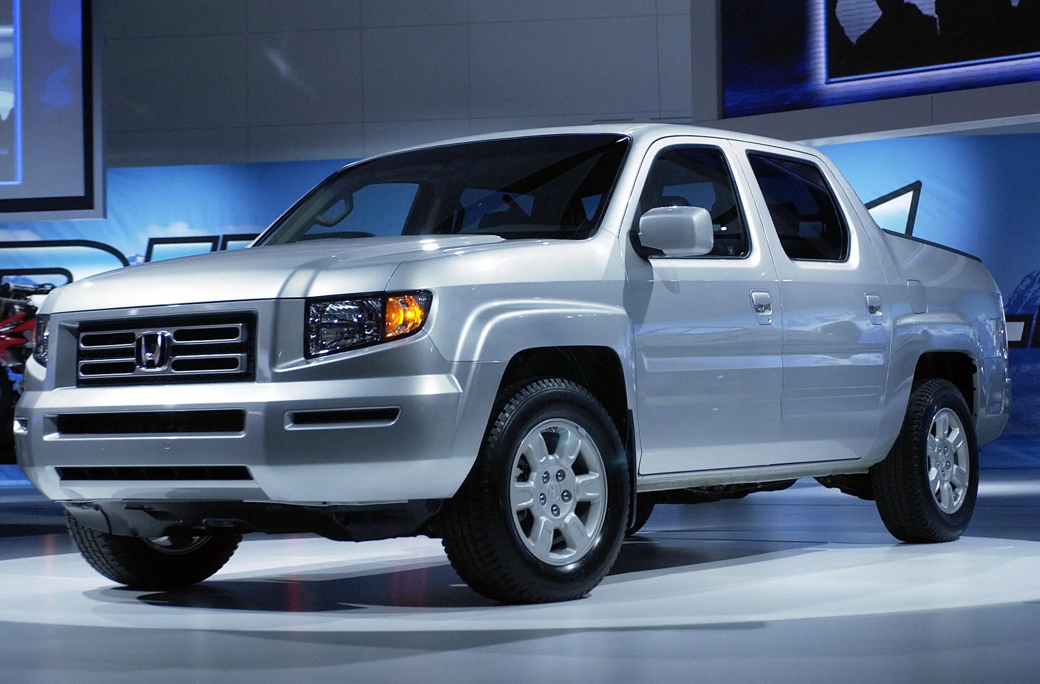 Honda Issues Major Recall for 187,000 Ridgeline Trucks Over Backup Camera Flaw