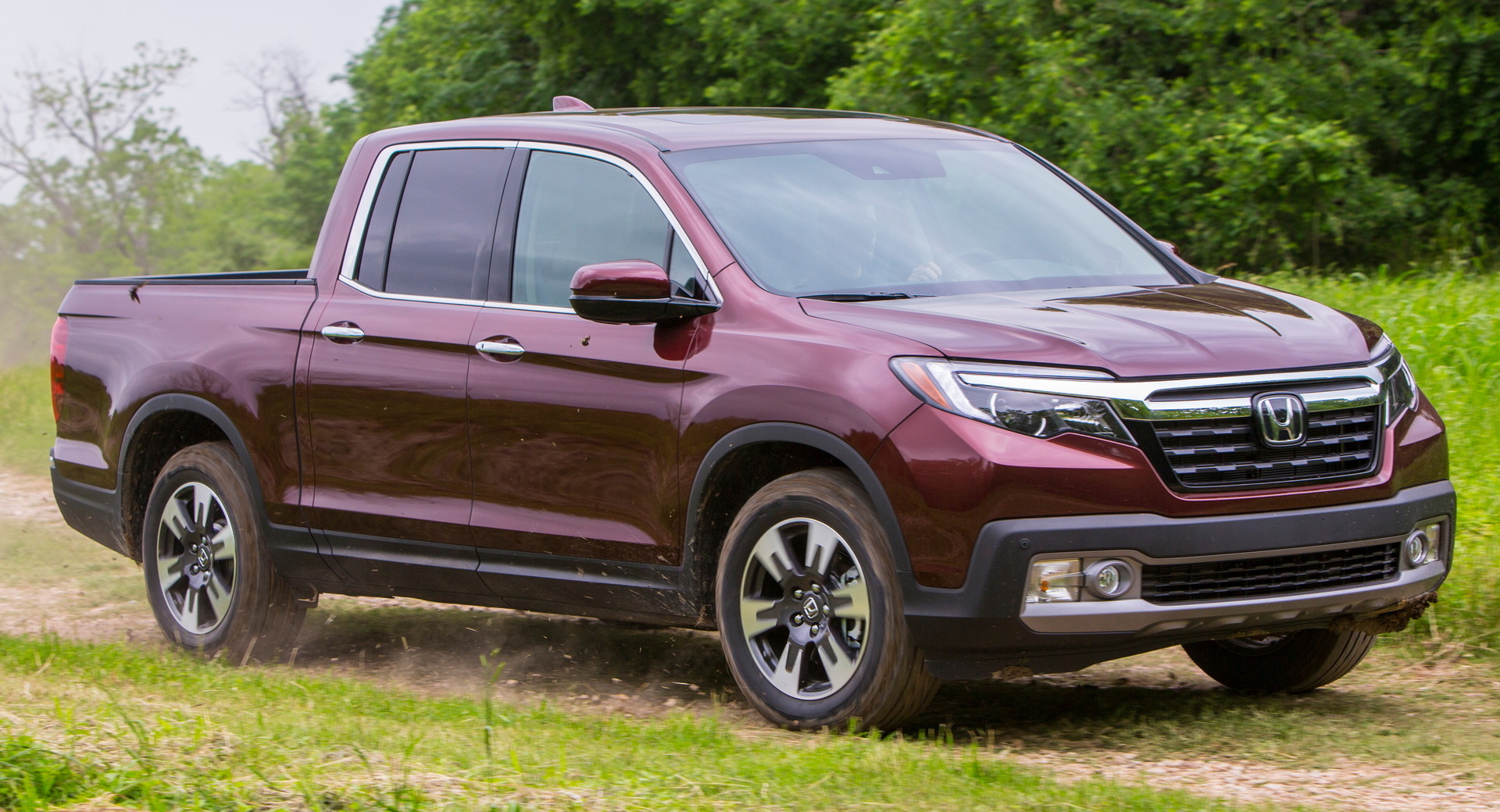 Honda Issues Major Recall for 187,000 Ridgeline Trucks Over Backup Camera Flaw
