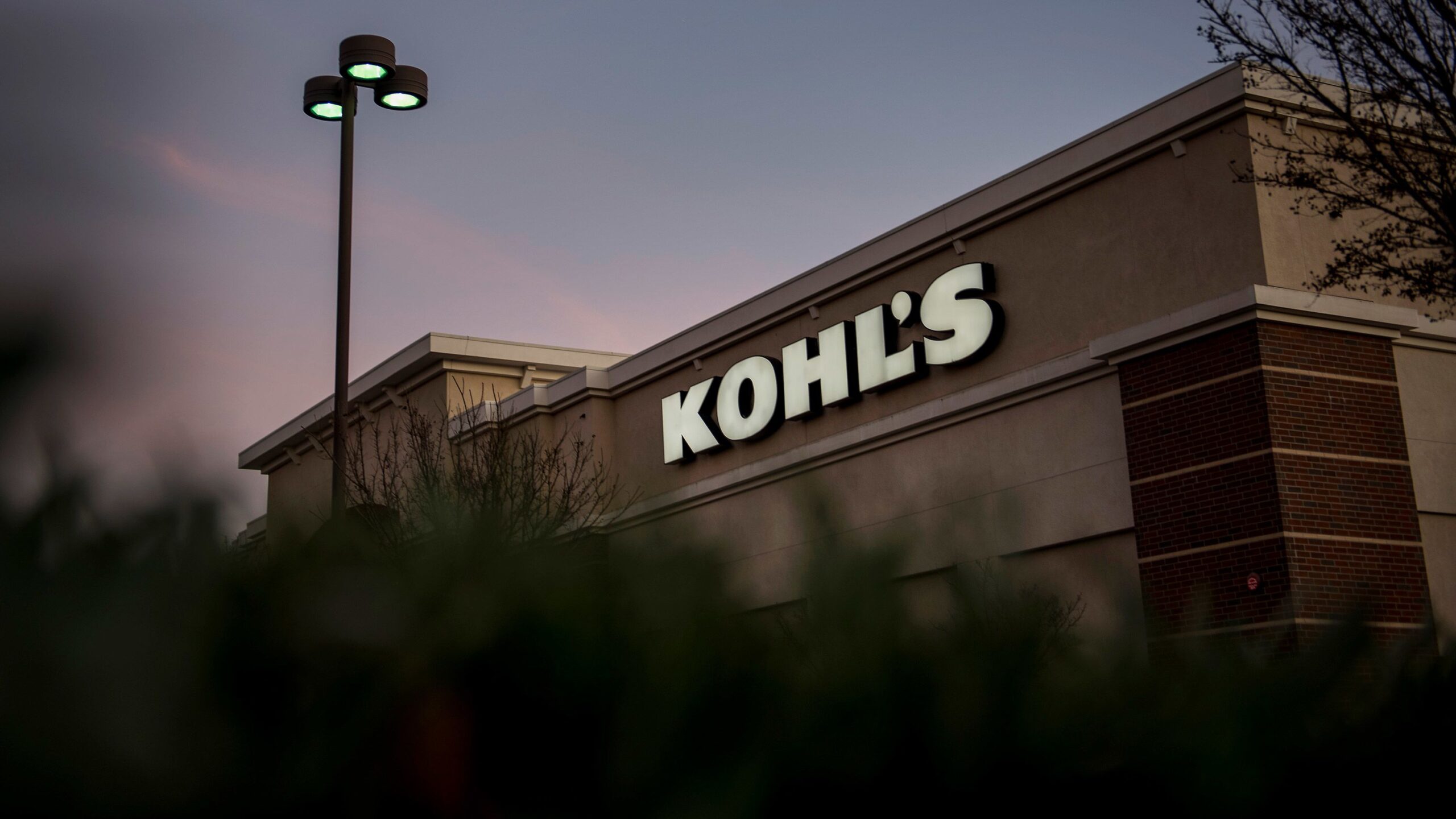 How Macy’s, Kohl’s, and Nordstrom Are Reinventing Shopping for the Snapchat Generation