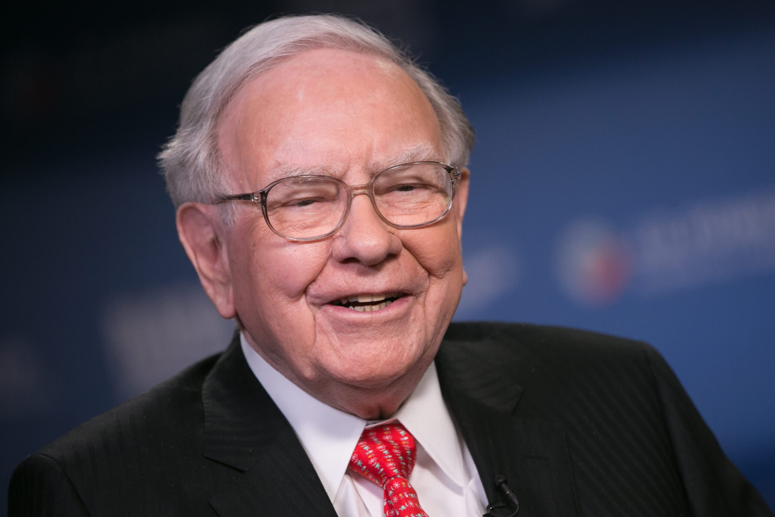How Warren Buffett Beats Inflation: Simple Tips to Grow Your Skills and Wealth