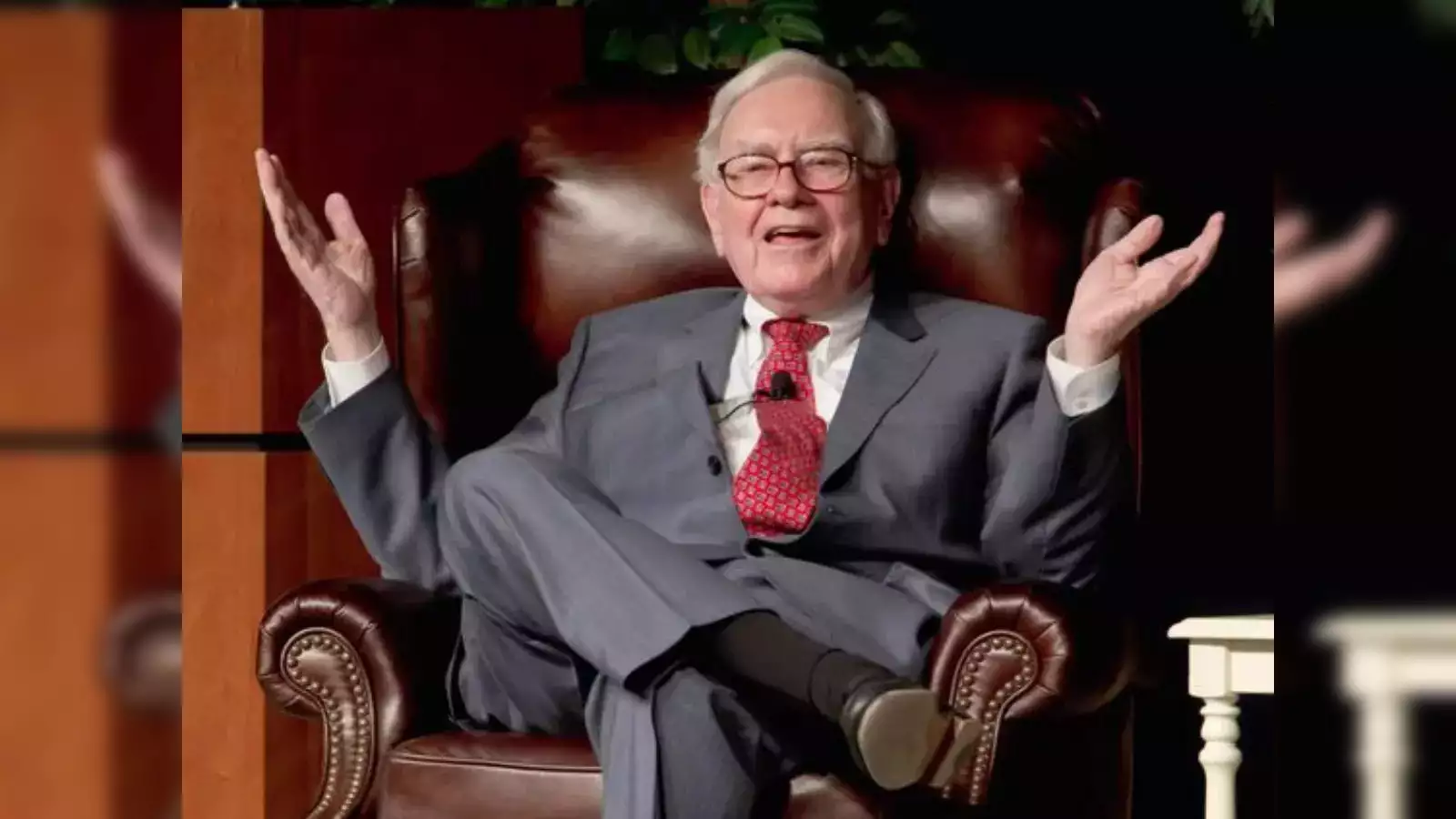 How Warren Buffett Lost $1.5 Billion: A Paramount Investment Gone Awry