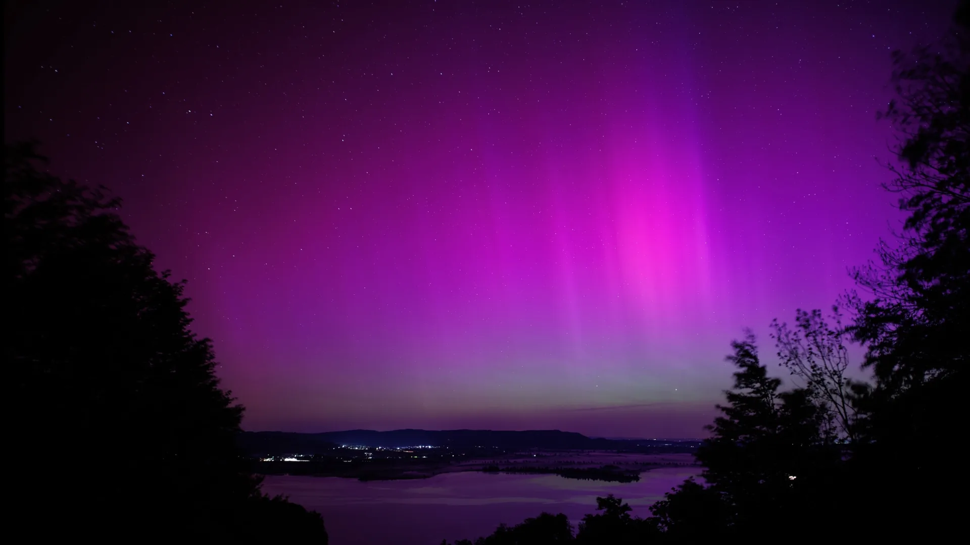 Storm Disrupts Elon Musk’s Starlink Satellite Internet, the Largest Geomagnetic Event in Decades