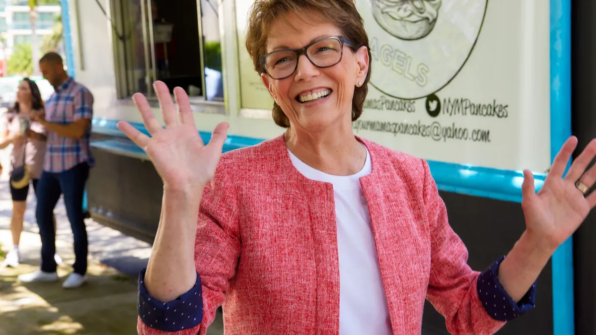 Meet Susan Bennett: The Original Voice Behind Your iPhone's Siri and How She Shaped Digital Assistants