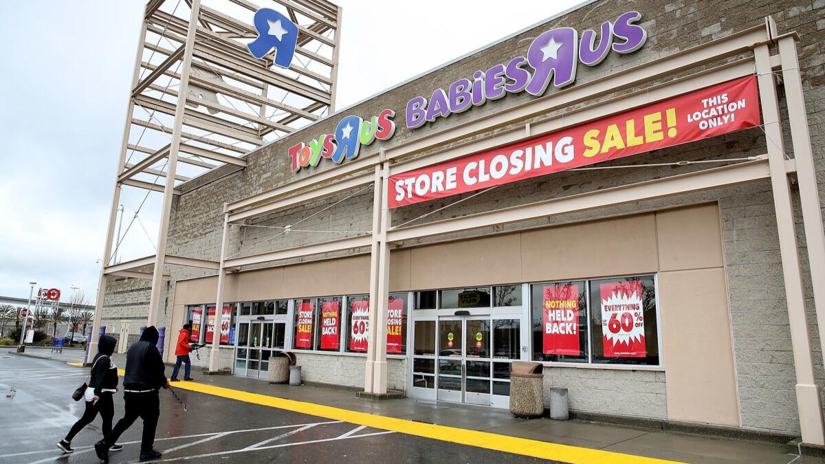 How Express Is Navigating Its Chapter 11 Crisis Amid New Liquidation Threats?