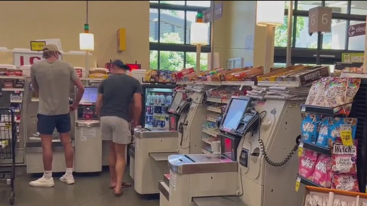 Safeway Drops Self-Checkouts in California Over Rising Theft Concerns