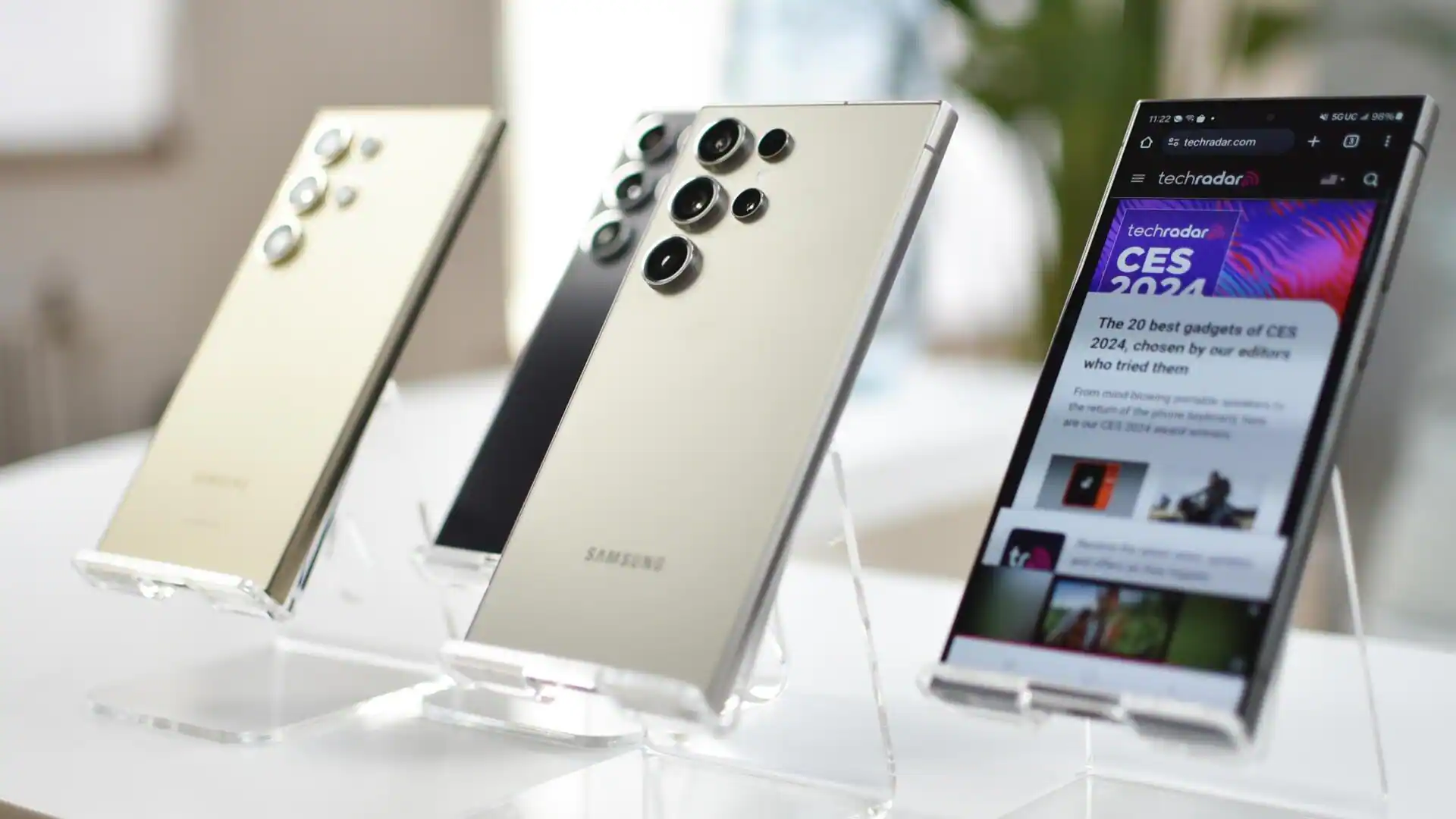 Samsung Reclaims Top Spot in Global Smartphone Shipments as Market Expands in Q1 2024