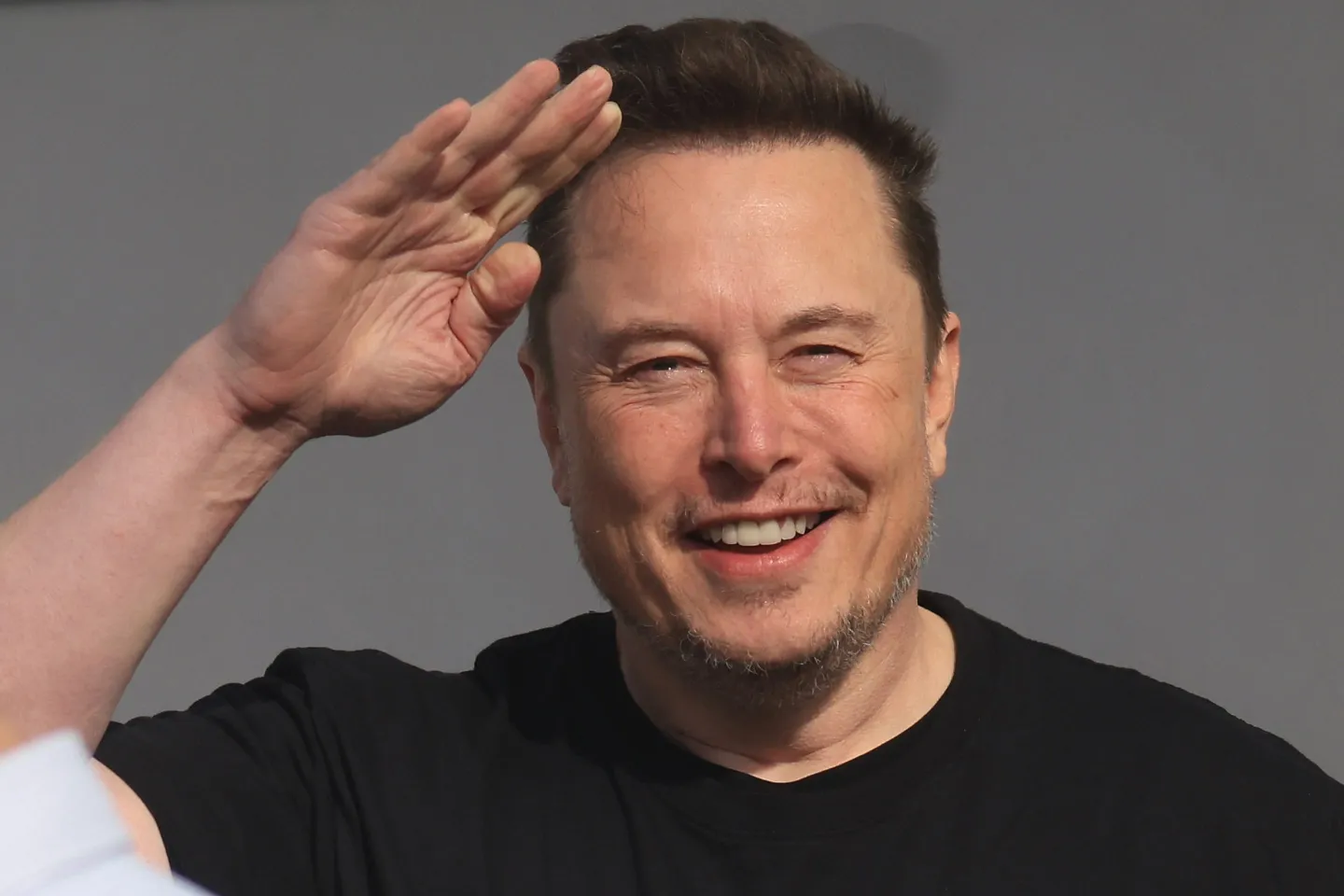 Shocking Tale Unveiled: How a South Korean Fan Lost $50,000 to a Fake Elon Musk Scam