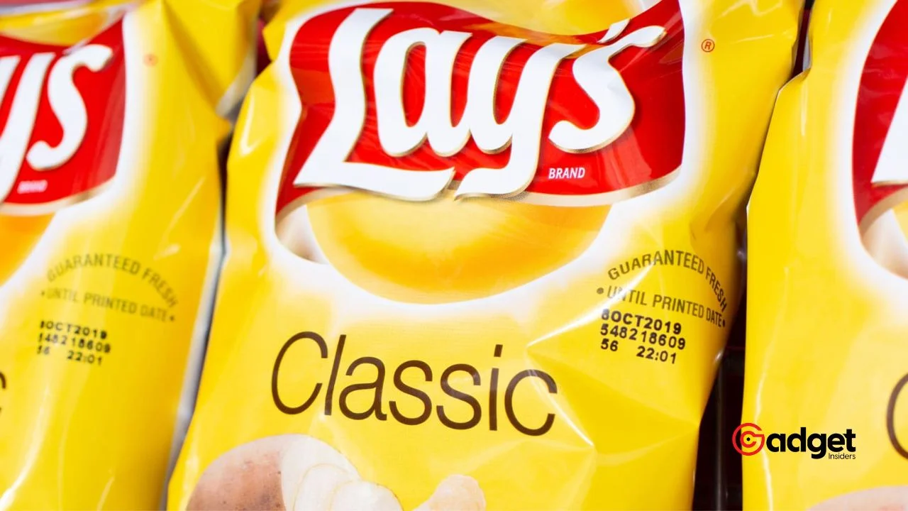 Frito Lay Canada’s 2 BestSelling Snacks Are Recalled Due to Concerns