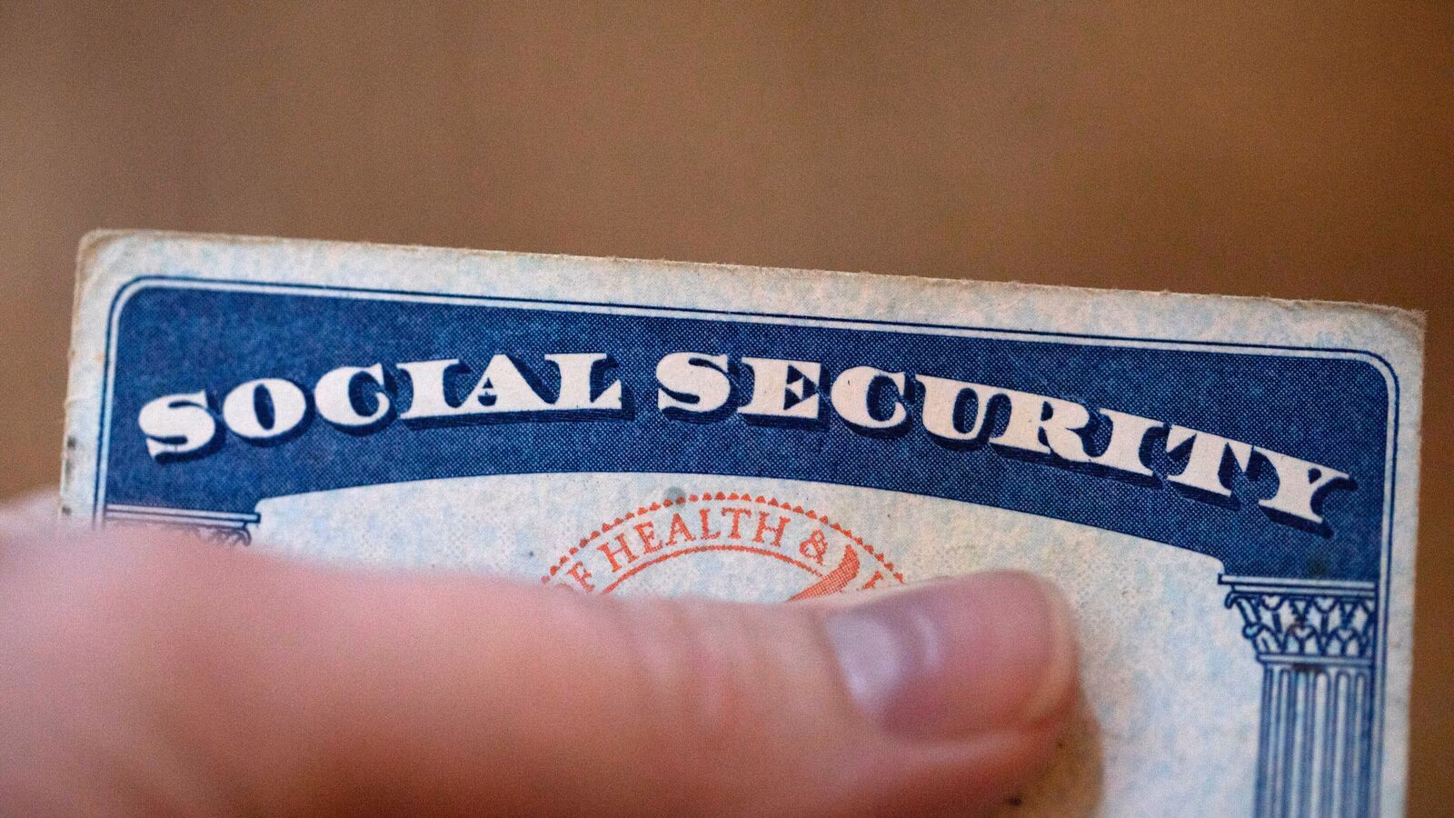 Social Security Challenge Faced by a Florida Resident Who Discovers Non-Citizenship After 60 Years