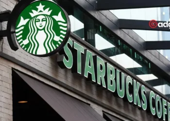 Starbucks Faces Steep Challenges as Q2 Earnings Disappoint