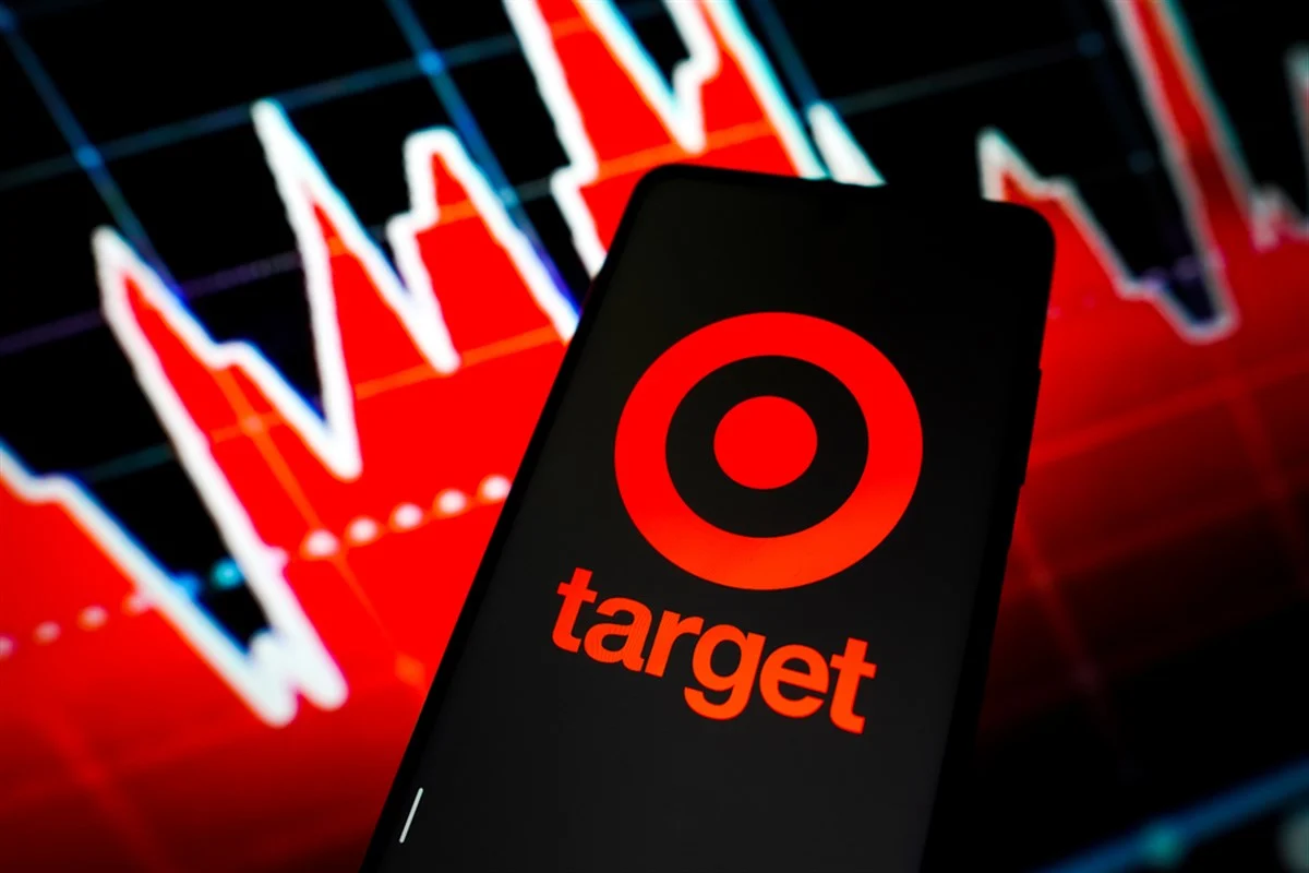 Target Tackles Tough Times: Price Cuts and Strategy Shift Amidst Falling Sales