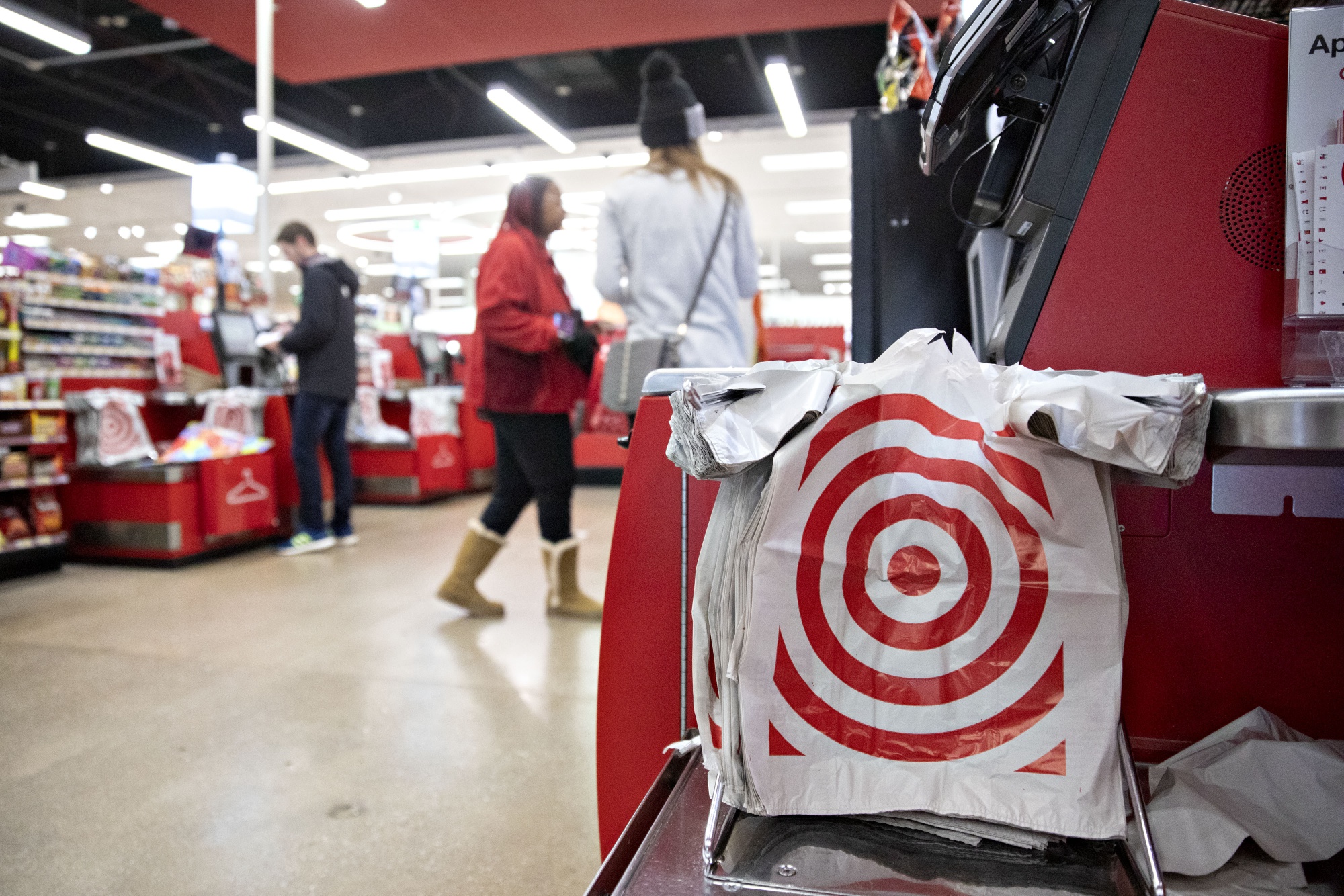Target's Forecast: Why Your Shopping Bill Might Not Drop Despite Lower Prices