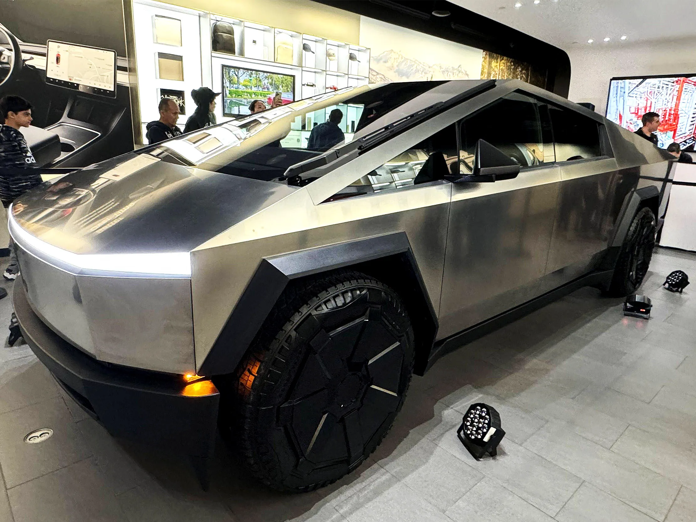 Tesla Cyber truck Incident: A Sharp Introduction to Ownership