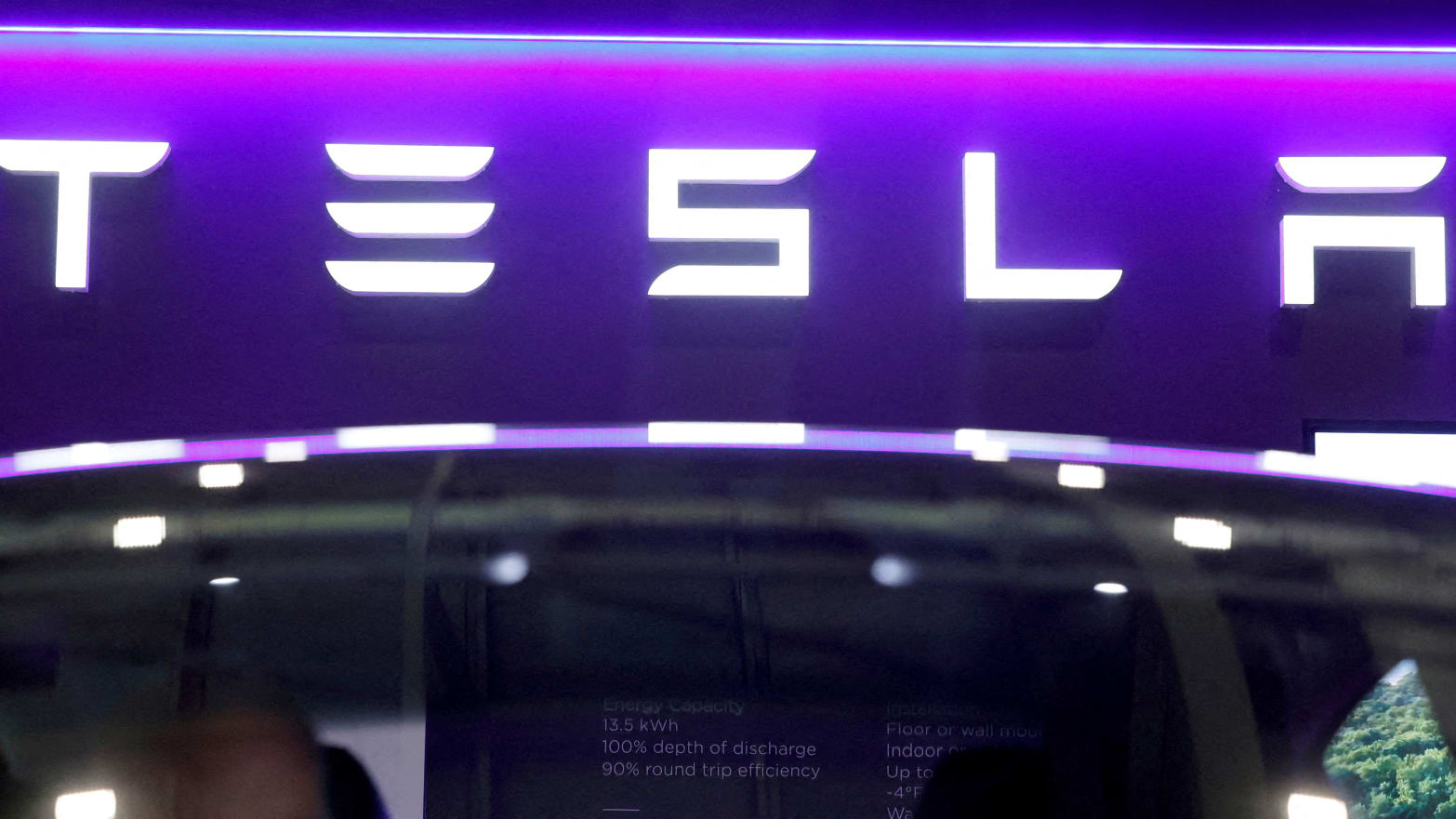 Tesla Interns Left Hanging as Musk Cuts Costs: Summer Plans Ruined